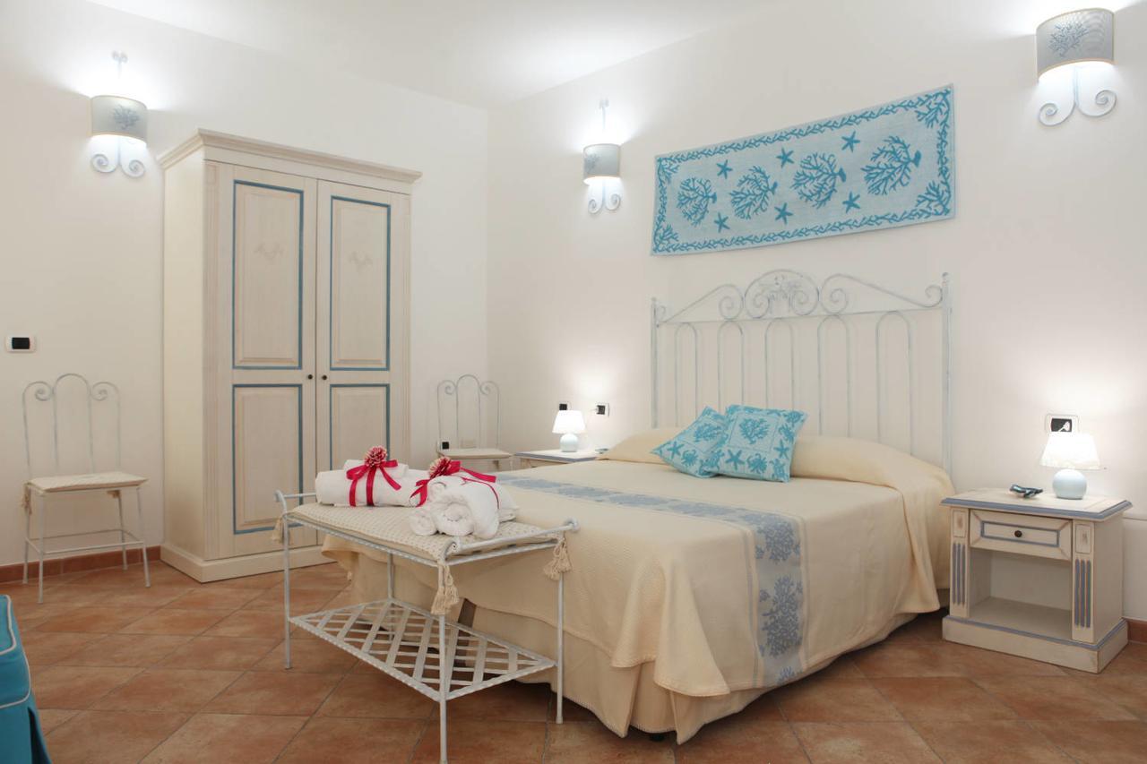 Guest House Villabianca La Maddalena  Exterior photo