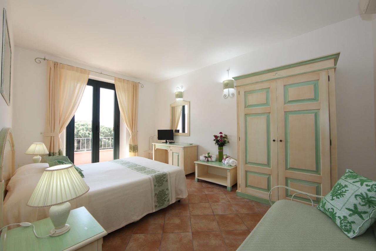 Guest House Villabianca La Maddalena  Exterior photo
